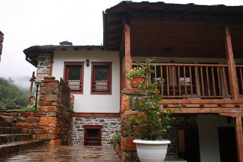 Complex Kosovo Houses 외부 사진