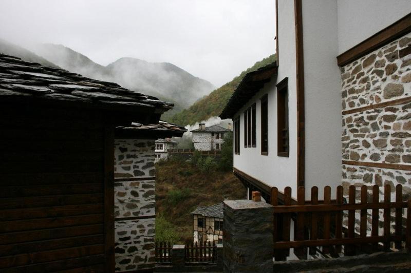 Complex Kosovo Houses 외부 사진